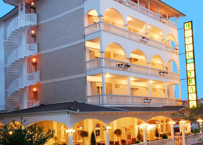 Hotel Strass