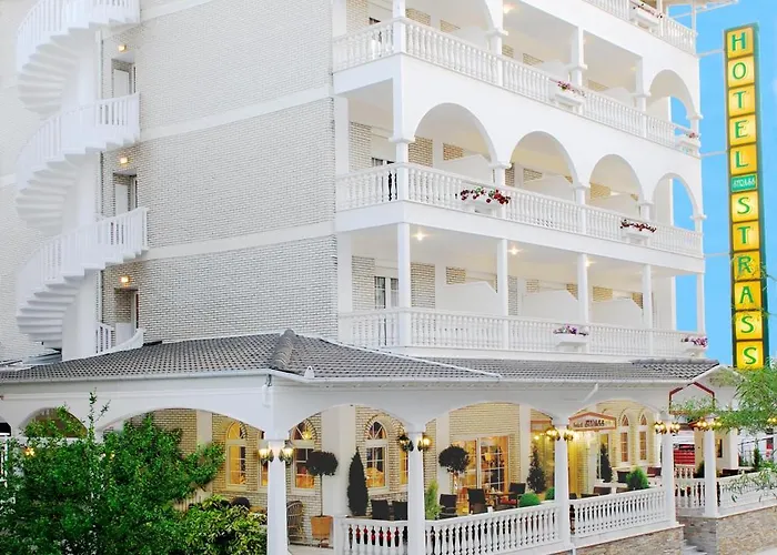 Hotel Strass